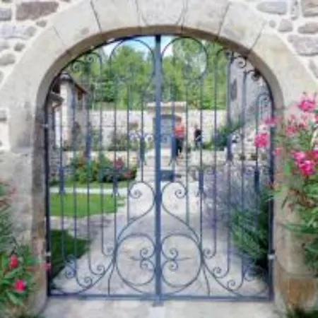 De Baume 4*