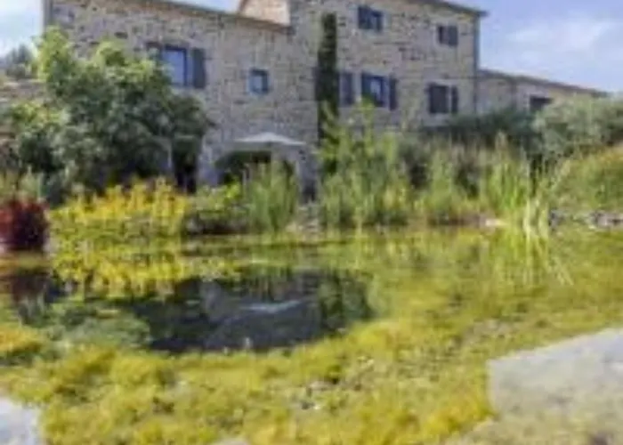 Отель Le Mas De Baume 4*
